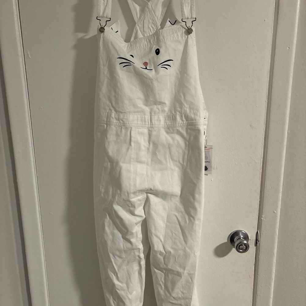 AGAPOWhite Cat Face Jumpsuit